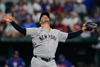 El relevista boricua Fernando Cruz destaca en una noche de joyas defensivas de los Yankees