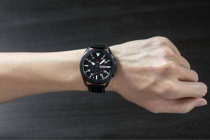 El reloj Galaxy Watch3 apuesta por un diseño clásico, aunque repleto de tecnología