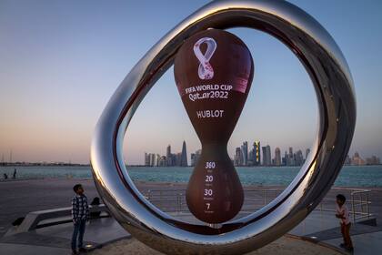 El reloj que marca la cuenta regresiva de cara al mundial de Qatar, que comienza el 22 de noviembre de 2022