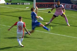 El árbitro Gariano, otra vez protagonista: lo que no cobró en el empate entre Godoy Cruz e Independiente