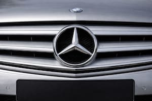 Subastan un Mercedes Benz C200 a 2,7 millones de pesos: cómo participar y las condiciones