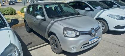 El Renault Clio MIO 5P Dynamique MY16, uno de los integrantes de la subasta de Monasterio Tattersall.