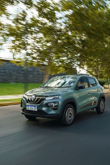 El Renault Kwid E-Tech también figura en el top 10, con poco más de 100 unidades patentadas en lo que va del año