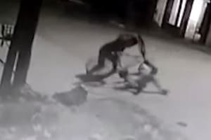 Un repartidor mató a golpes al ladrón que quiso robarle la bicicleta y ahora está preso por “homicidio agravado”