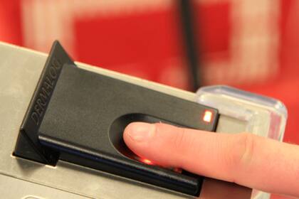 El representante de la cadena alemana de supermercados Rewe, que adoptó el sistema a modo de prueba, asegura que es una modalidad de pago seguro