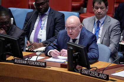 El representante permanente de Rusia ante la ONU, Vassily Nebenzia, pronuncia unas palabras durante una reunión del Consejo de Seguridad