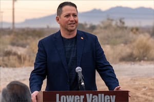 Un republicano de origen mexicano renuncia al Congreso por un escándalo personal