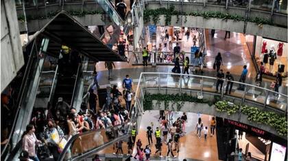 El repunte económico estuvo apalancado por el sector comercio. Ello hizo que el crecimiento fuera limitado e insostenible