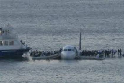 El rescate de los 155 pasajeros se hizo en sólo 24 minutos