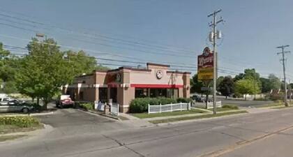 El restaurante en cuestión es el Wendys ubicado en North Lafayette Street de Greenville, Michigan