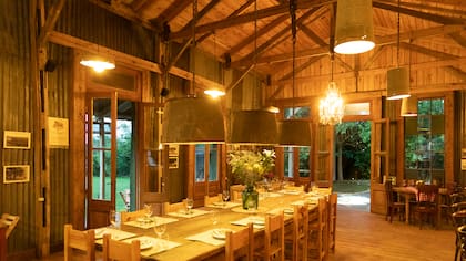 El restaurante fue construido con materiales de reciclado