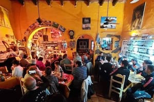 El restaurante funciona en una casona de Pilar construida en 1860