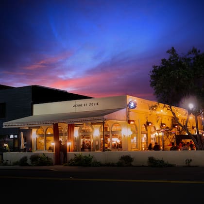 El restaurante Jeune et Jolie mantiene su estrella Michelín desde 2021 y es uno de los tractivos especiales de Carlsbad (Instagram/@visitcarlsbad)