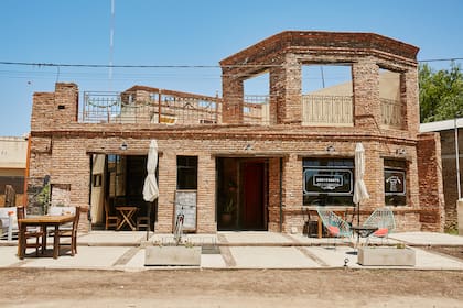 El restaurante Sobremonte es el espacio mas nuevo del pueblo donde se puede degustar una bondiola con salsa de miel y cognac con puré de batatas