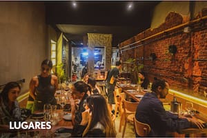 El restó se detecta en una calle tranquila del barrio y cada vez gana más adeptos