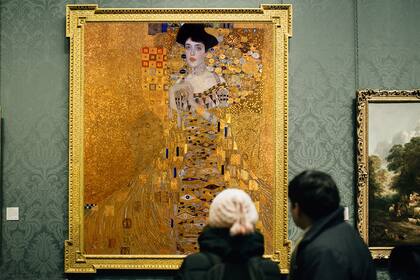 El Retrato de Adele Bloch Bauer I cuando todavía era exhibido en la Galería Belvedere en Viena