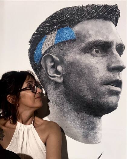 El retrato de "Dibu" Martínez por Claudia Pérez (Foto/Instagram: @claudiaperezart)