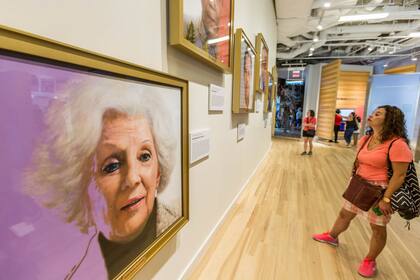 El retrato de Estela de Carlotto en el Center os Civil and Human Rights de Atlanta.