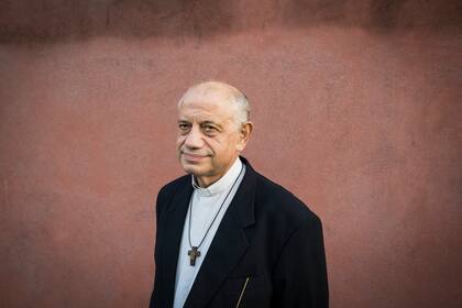 El reverendo Angelo Alfio Mangano de la iglesia Santa Maria en Ognina, Italia