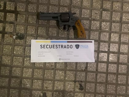 El revólver secuestrado a Daniel Orihuela, el detenido