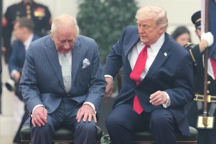El rey Carlos III y el presidente Donald Trump, en la Casa Blanca.