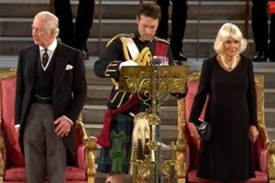 El rey de Inglaterra Carlos III y la reina consorte Camila Parker Bowles se preparan para la coronación 