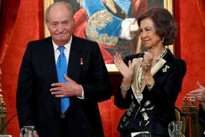 El rey emérito, que tiene 82 años, ha estado casado con la reina Sofía desde 1962