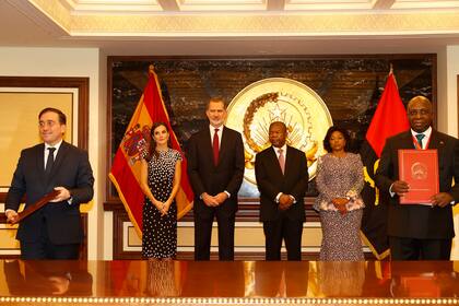 El Rey ha mantenido un encuentro con el presidente de la República de Angola, João Lourenço, y las delegaciones de ambos países donde expresó sus condolencias por las víctimas en Siria y Turquía (Foto: Casa de S.M. el Rey)