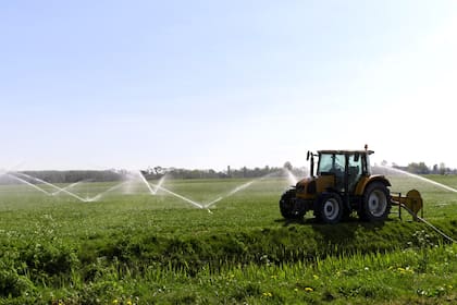 El riego es una de las actividades menos eficientes en el uso del agua