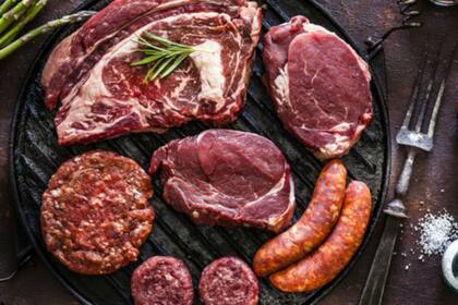 ¿Es malo comer carne cruda?