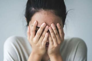 Violencia: estrategias para ayudar a una mujer que está aislada con su agresor