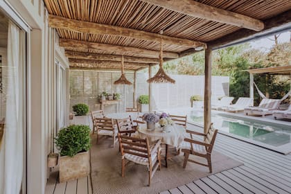 El rincón junto a la pileta, en detalle