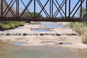 El río de Rojas, cortado y sin caudal
