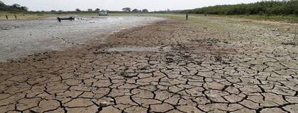 El río Paraguay, el sustento de un país, se quedó sin agua en octubre de 2020 y atravesó la sequía más importante de los últimos 50 años