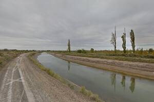 El rio que atraviesa la ciudad de Allen en Río Negro