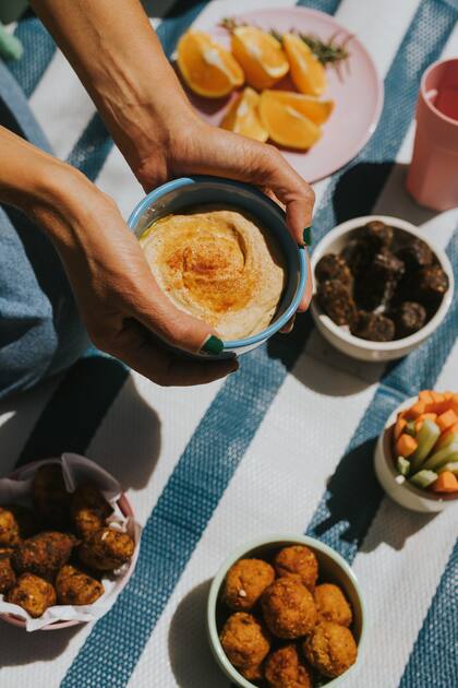 El risotto de hongos, el guiso de lentejas, la premezcla para falafel, el arroz al curry y la sopa de lentejas son algunos de los productos que más se venden