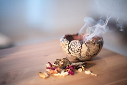 El ritual para eliminar la energía negativa del hogar (Foto: Pixabay)