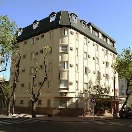 El Ritz de Mendoza, uno de los tantos que apelan a esa marca en el mundo.
