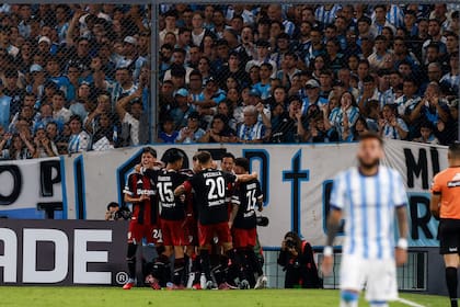 El River de Eduardo Coudet no para de ganar: derrotó a Racing 2 a 0 y clasificó a octavos de final