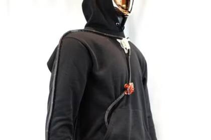 El robot se coloca en un cierre (Captura video)