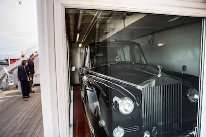 El Rolls Royce Phantom V, a disposición de la familia real cuando el yate anclaba en algún puerto.