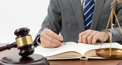 El rostro de una comunidad diversa que continúa contribuyendo, pese a las tensiones legales que la rodean.