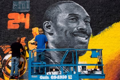 El rostro imborrable de Kobe Bryant sobre una pared