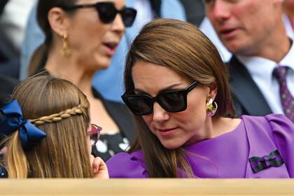 El Royal Box es una experiencia para pocos: con la mejor vista de la cancha, se accede únicamente por invitación del director del All England Club. En primera fila se ubican la familia real británica, la realeza extranjera y los jefes de Estado.