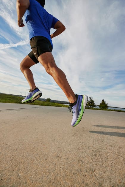 El running: lo que para muchos es una pasión, para otros puede resultar un esfuerzo inmenso. Pero basta con comenzar de a poco para introducirse en este universo que trae múltiples beneficios