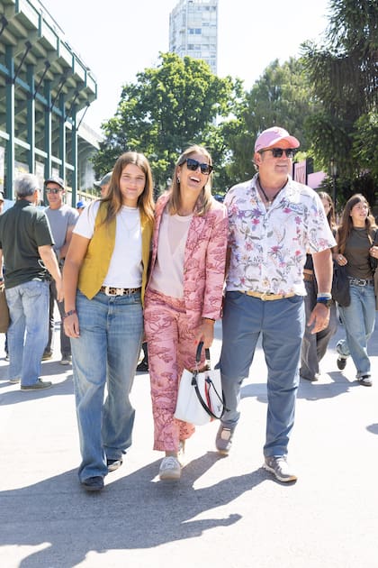 El Ruso Heguy con su mujer, Paz Manau y su hija Luján.