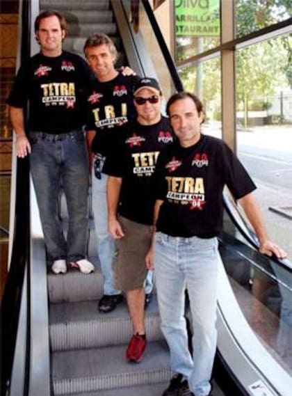 Producción especial de LA NACION en Cinemark Palermo en diciembre de 2004: Chapa II acababa de ganar su cuarto título en Palermo, con El Ruso Heguy, Milo Fernández Araujo, y Nachi y Pepe Heguy