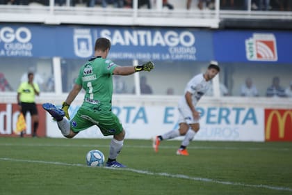 El Ruso Rodríguez, el arquero emblema de Central Córdoba