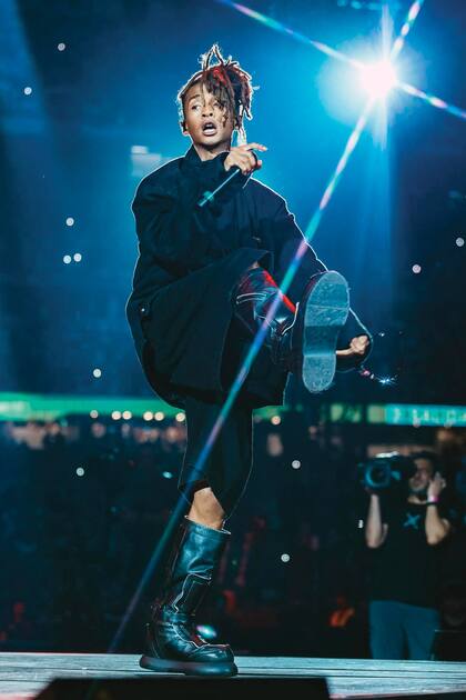 El sábado 13 de julio, Jaden Smith compartió escenario por primera vez con su padre.