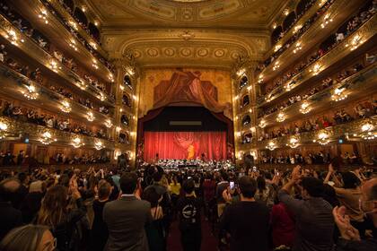 El sábado, en el día del cumpelaños número 70 de Charly García, Fito Paéz le brindó un emotivo homenaje al músico